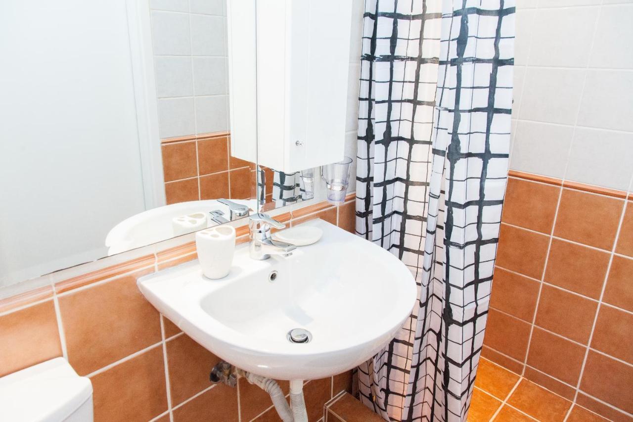 Appartamento Centrally Located Studio In Athens! Esterno foto