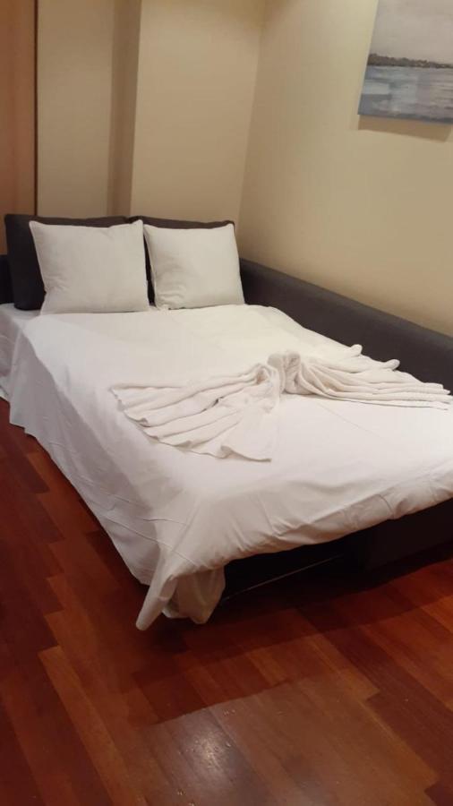 Appartamento Centrally Located Studio In Athens! Esterno foto