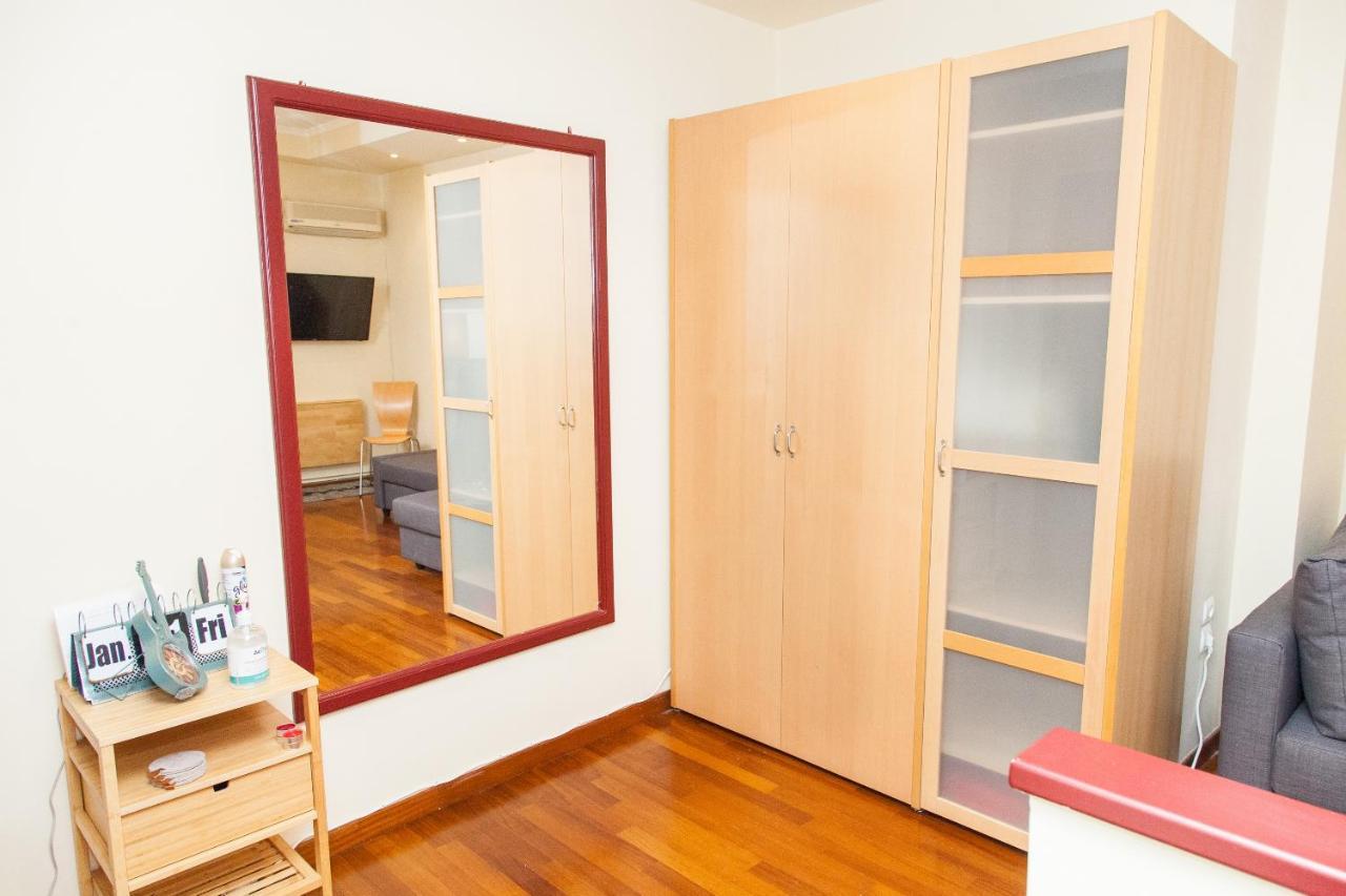 Appartamento Centrally Located Studio In Athens! Esterno foto